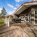 Schmugglerstieg - Dorf 03 * Priwall